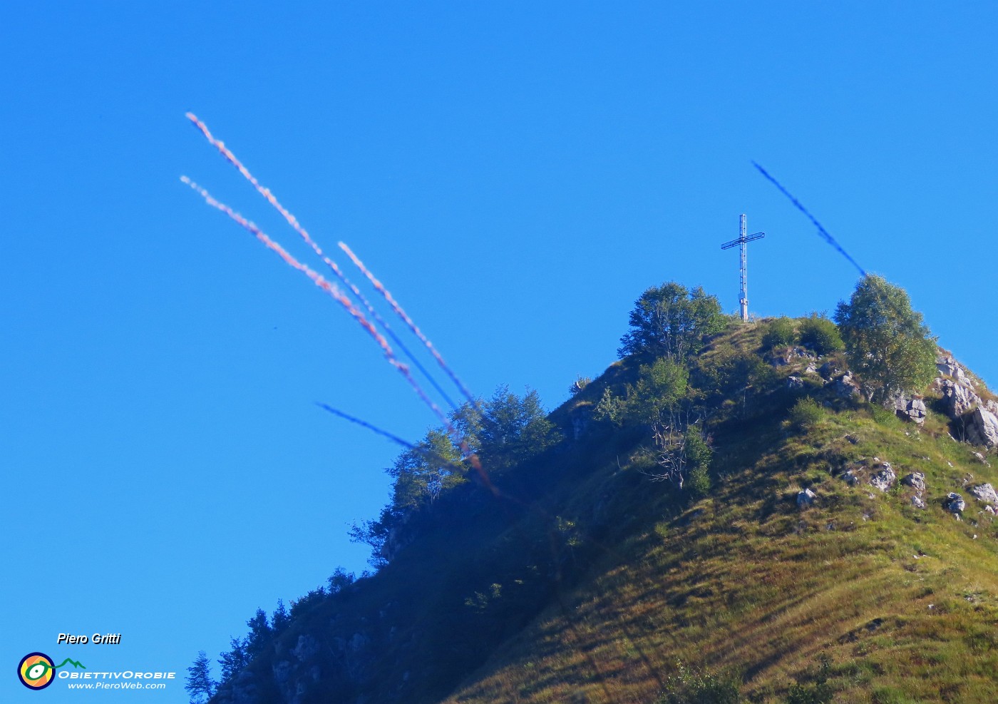 30 Splende il sole sulla cima del Monte Gioco.JPG